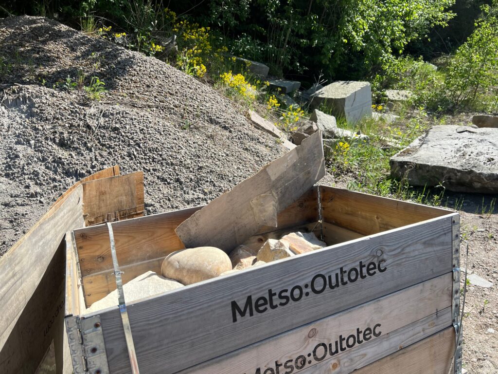 Kvartsittbrudd på Mårnes, Sandhornøya