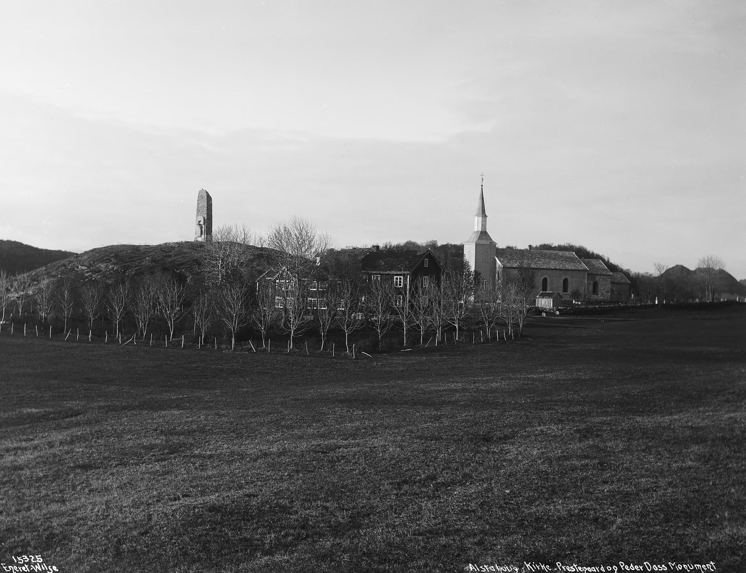 Grunnmurstein fra Stamnes gamle prestegård