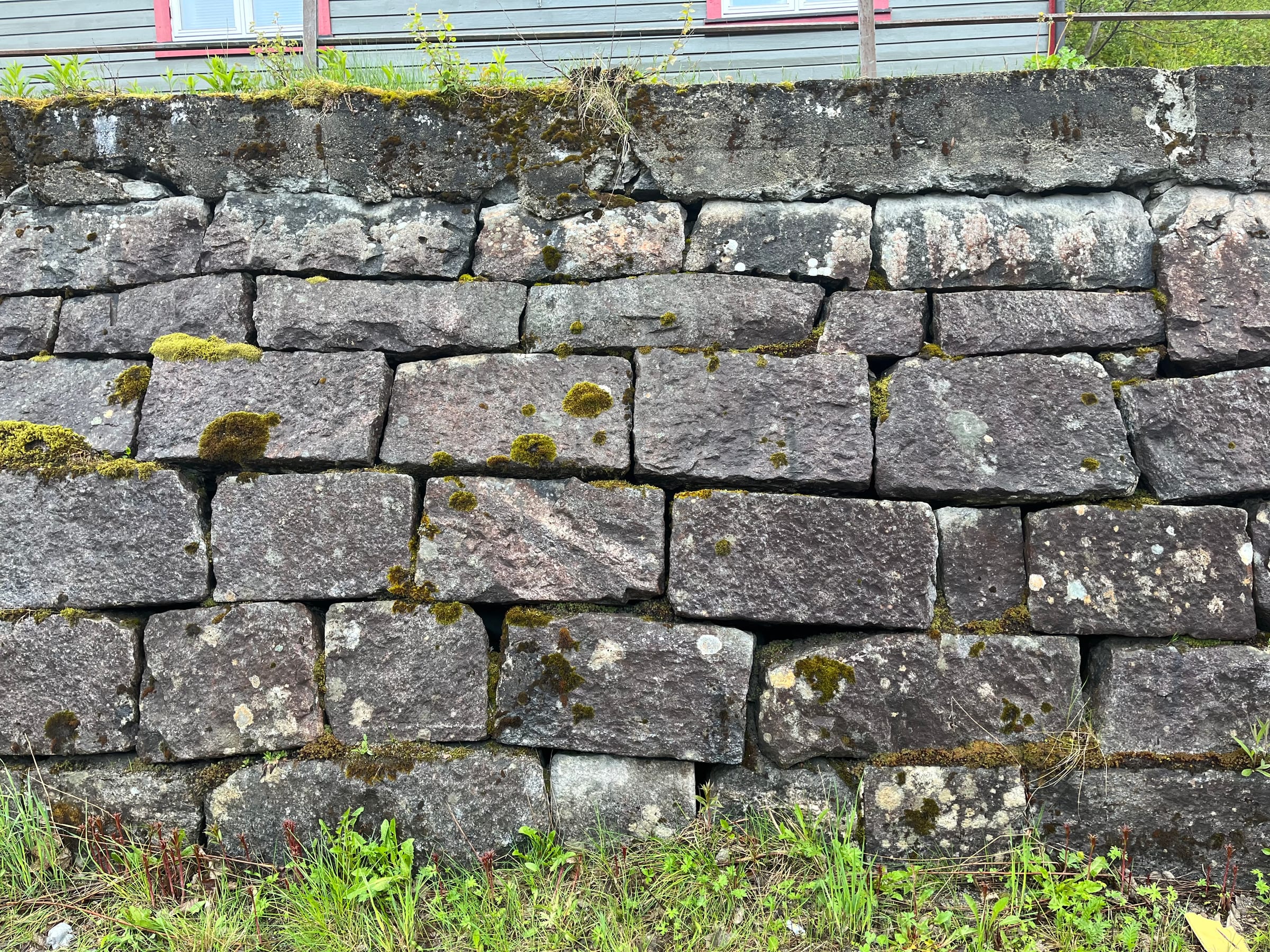 Kirkemur