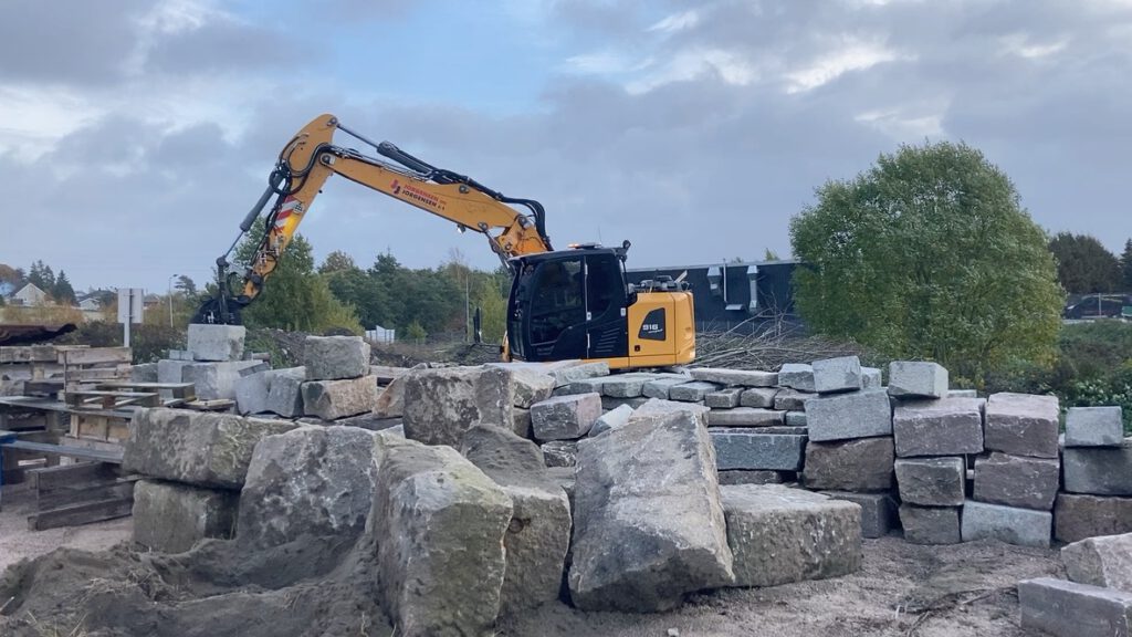 Stein fra restlager, blant annet fra Gamlebyen
