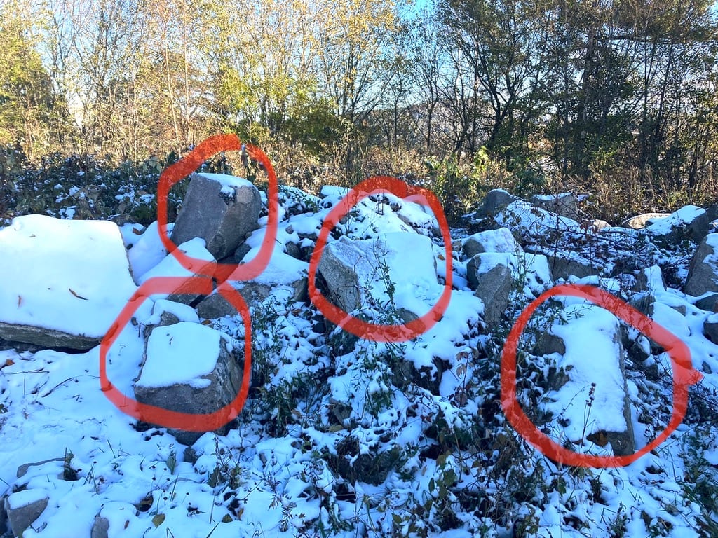 Stein fra restlager, blant annet fra Gamlebyen