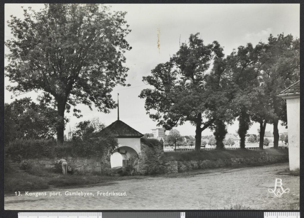 Stein fra restlager, blant annet fra Gamlebyen